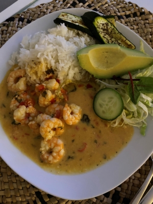 Camarones con salsa de coco.