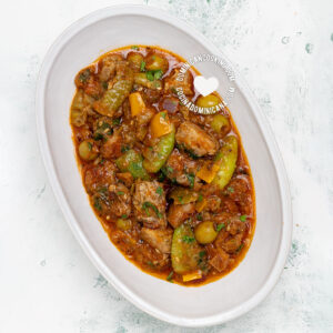 Pepino silvestre con cerdo guisado.