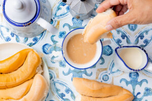 Café con leche.