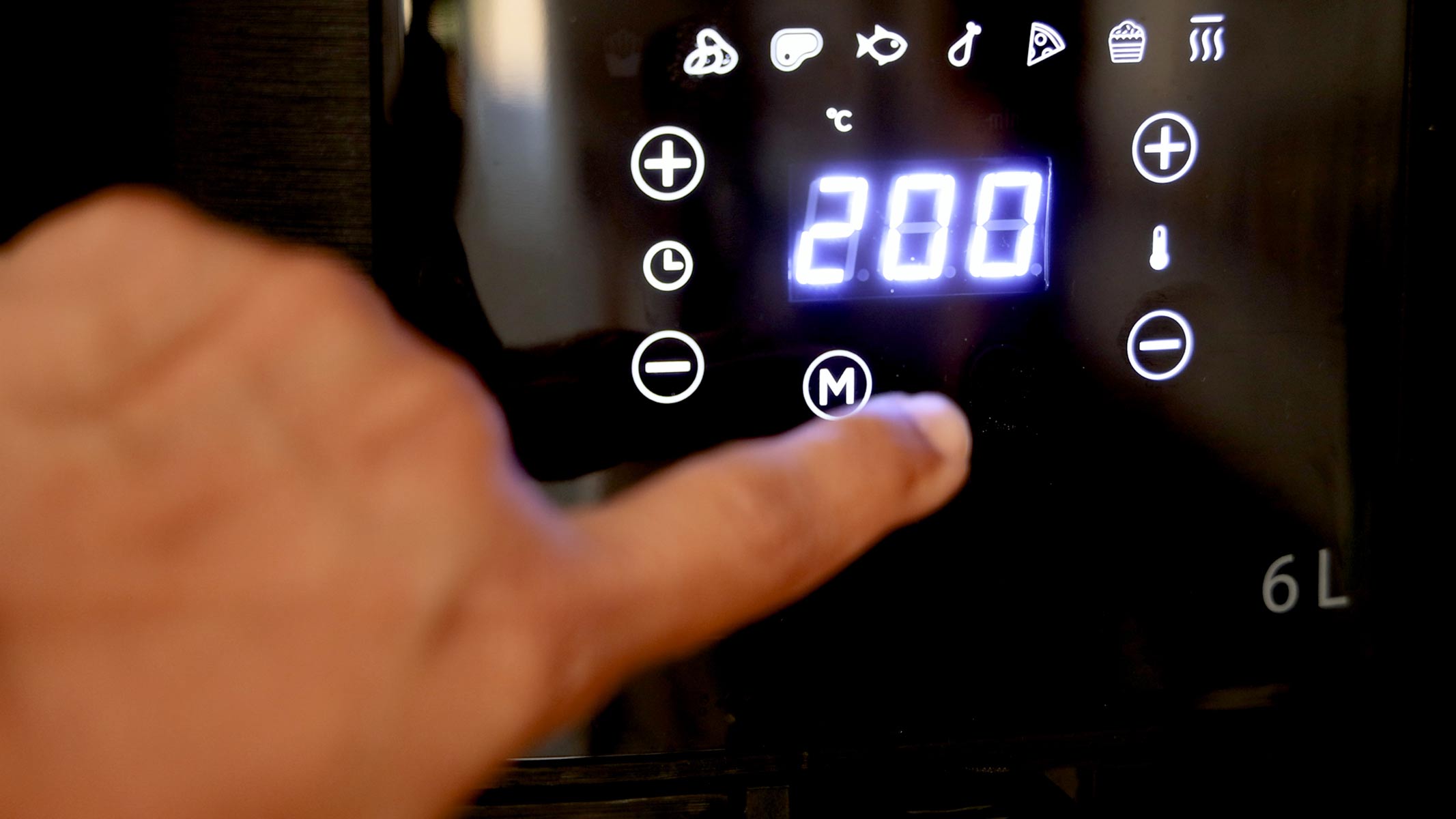 Precalentando el air fryer.