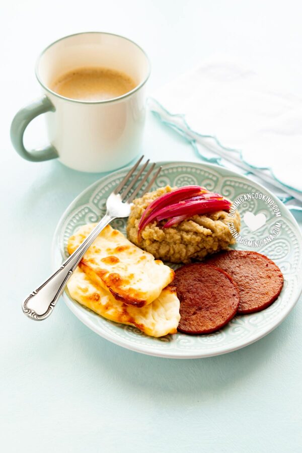 Queso de freir y salami dominicano al air fryer.