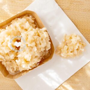 Cocadas (dulcitos de coco).