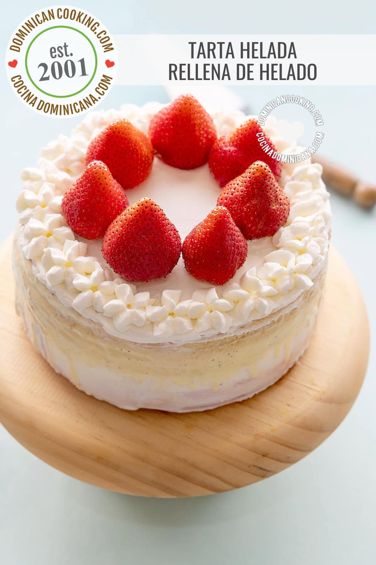 Tarta helada (pastel relleno de helado).