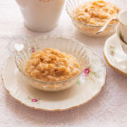 Arroz con leche con arroz blanco sobrante.