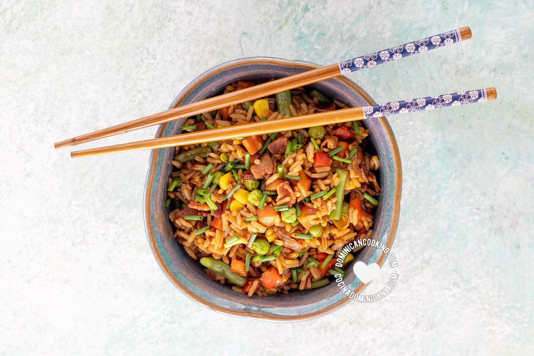 Chofan con arroz sobrante.